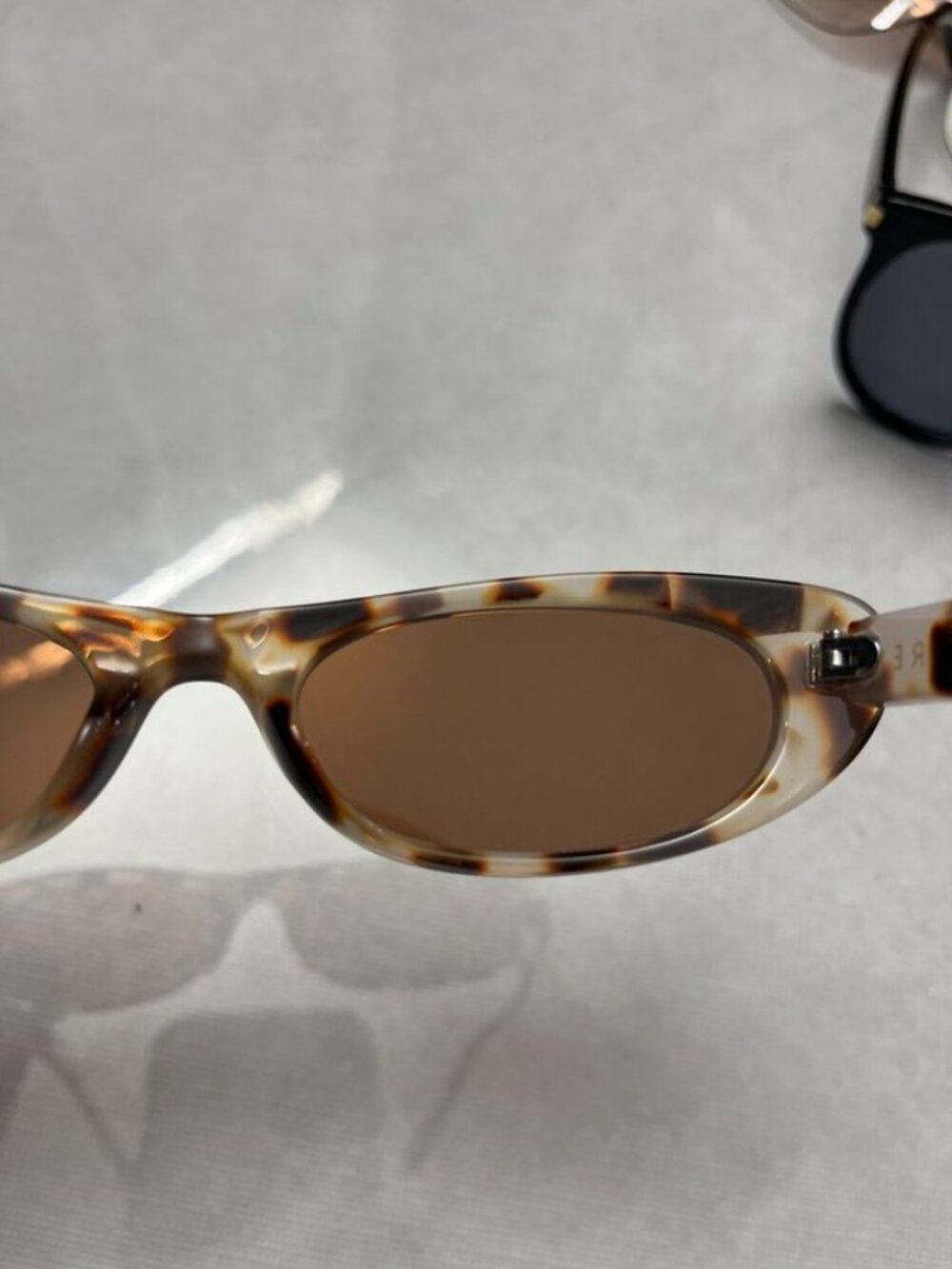 AIRE Avior Sunglasses Cookie Tort Narrow Cat Eye Brown Lens Slim - Picture 9 of 12